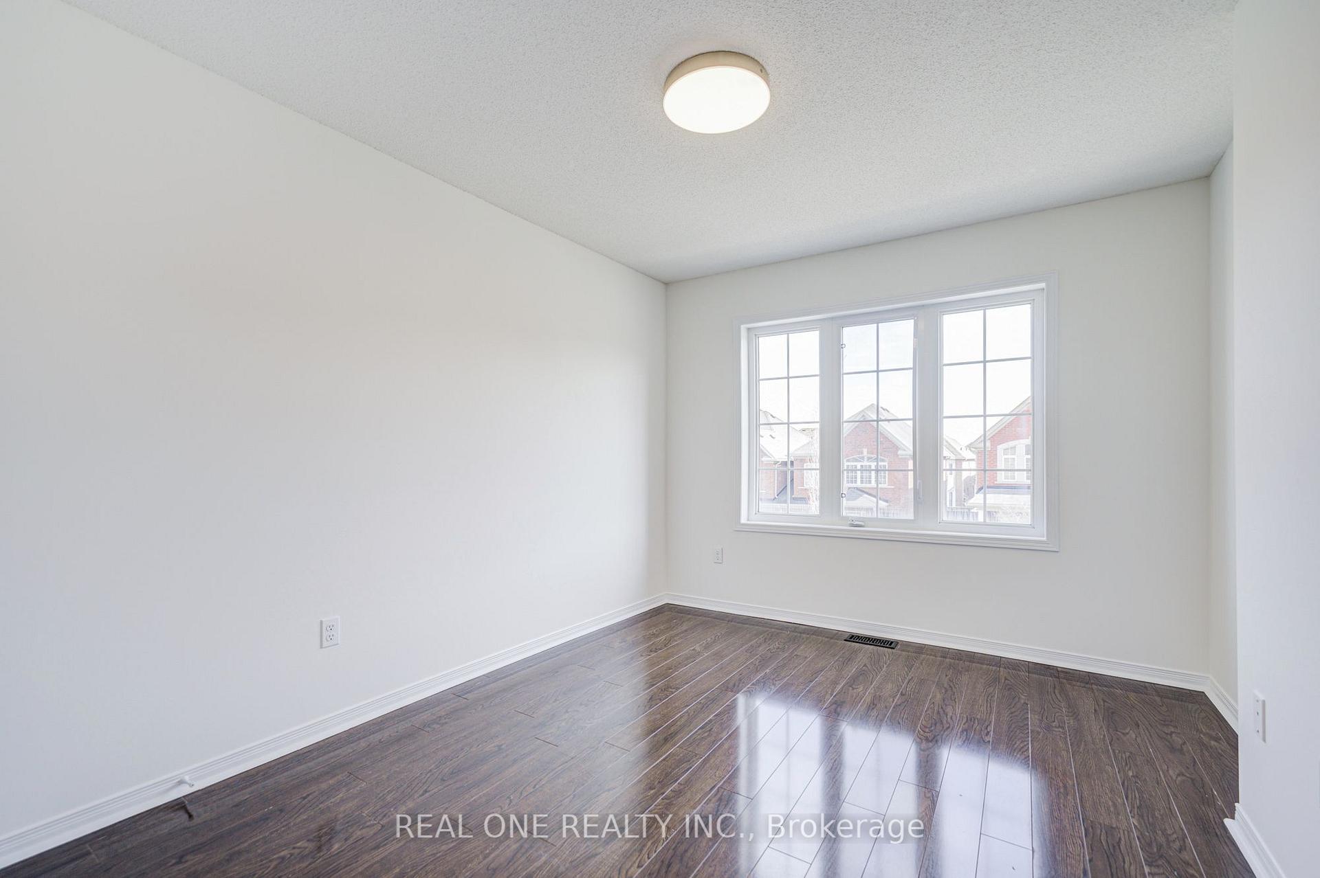 Photo 34 of 65 Westcliffe Crescent, Richmond Hill, Jefferson — HOMEH
