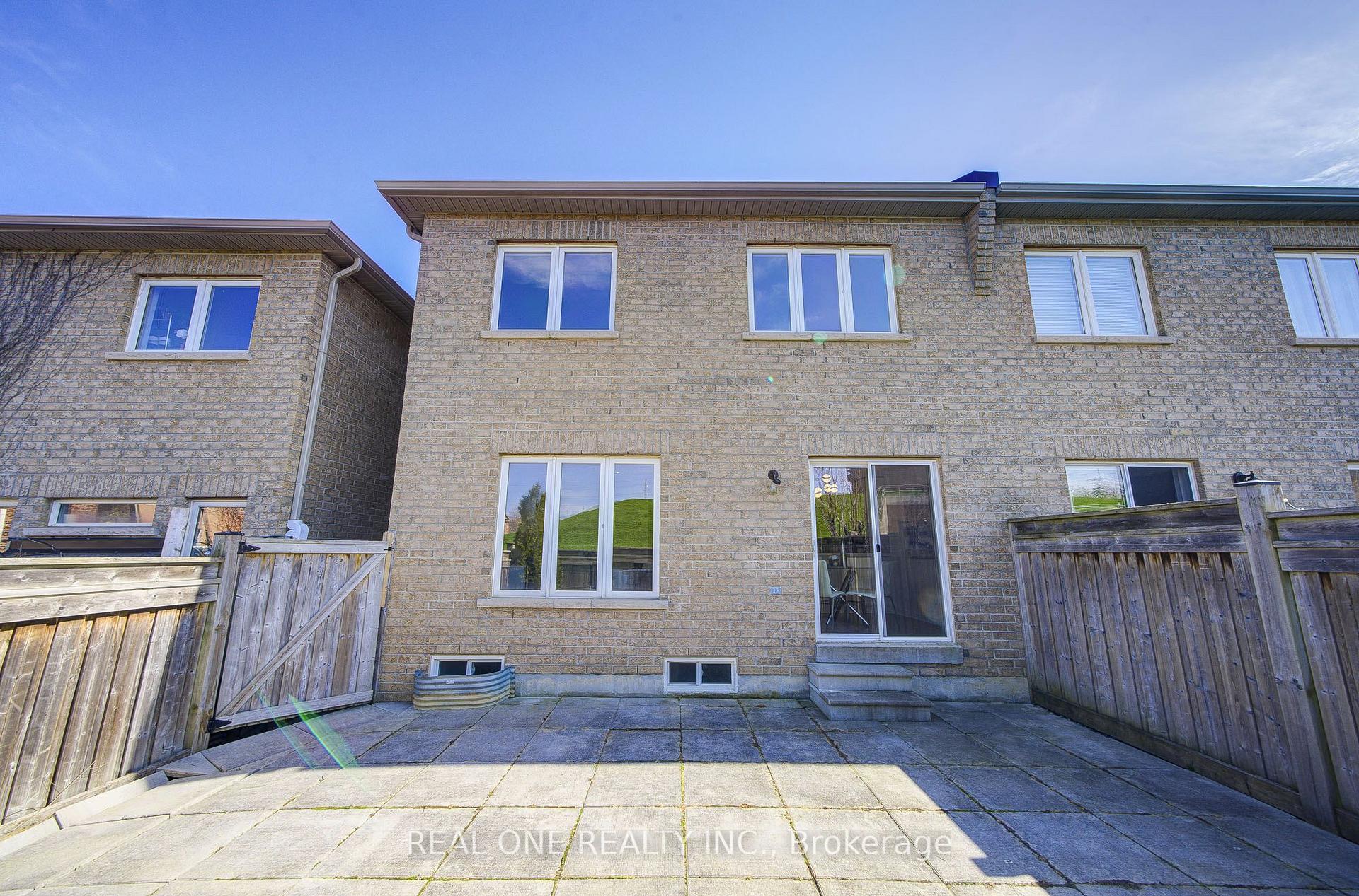 Photo 40 of 65 Westcliffe Crescent, Richmond Hill, Jefferson — HOMEH