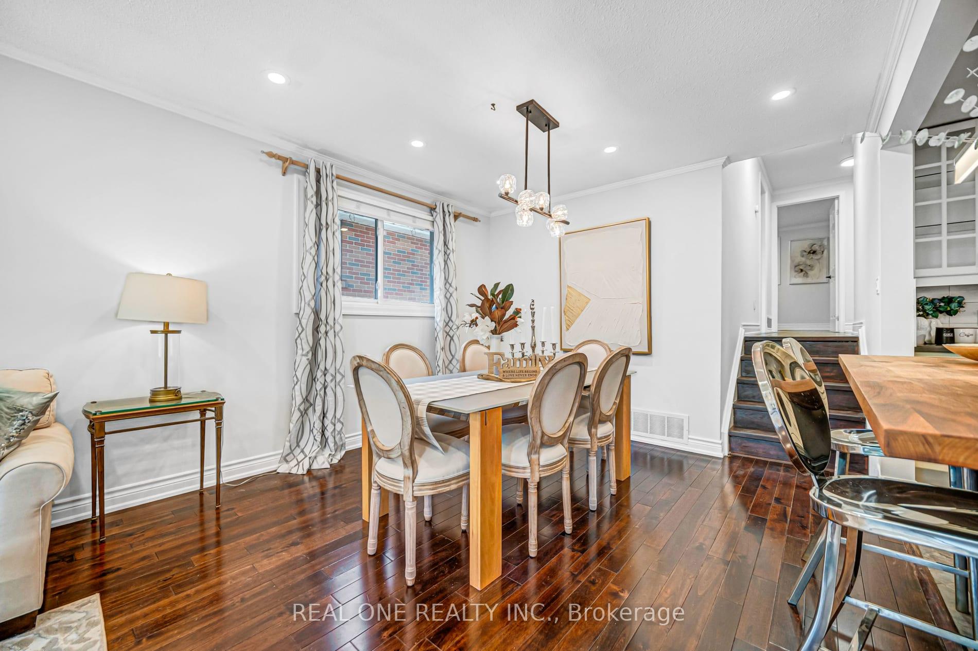 Photo 5 of 52 Devins Drive, Aurora, Aurora Heights — HOMEH