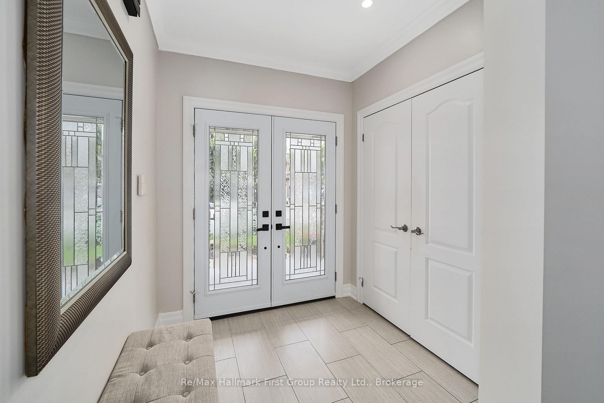 Photo 5 of 33 Carlinds Drive, Whitby, Rolling Acres — HOMEH