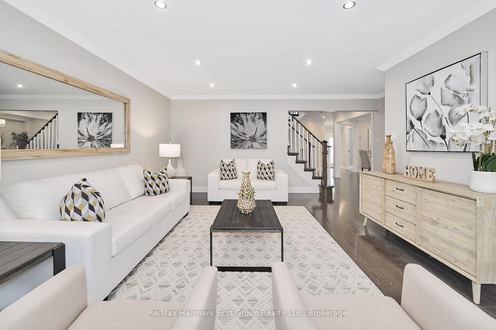 Photo 9 of 33 Carlinds Drive, Whitby, Rolling Acres — HOMEH