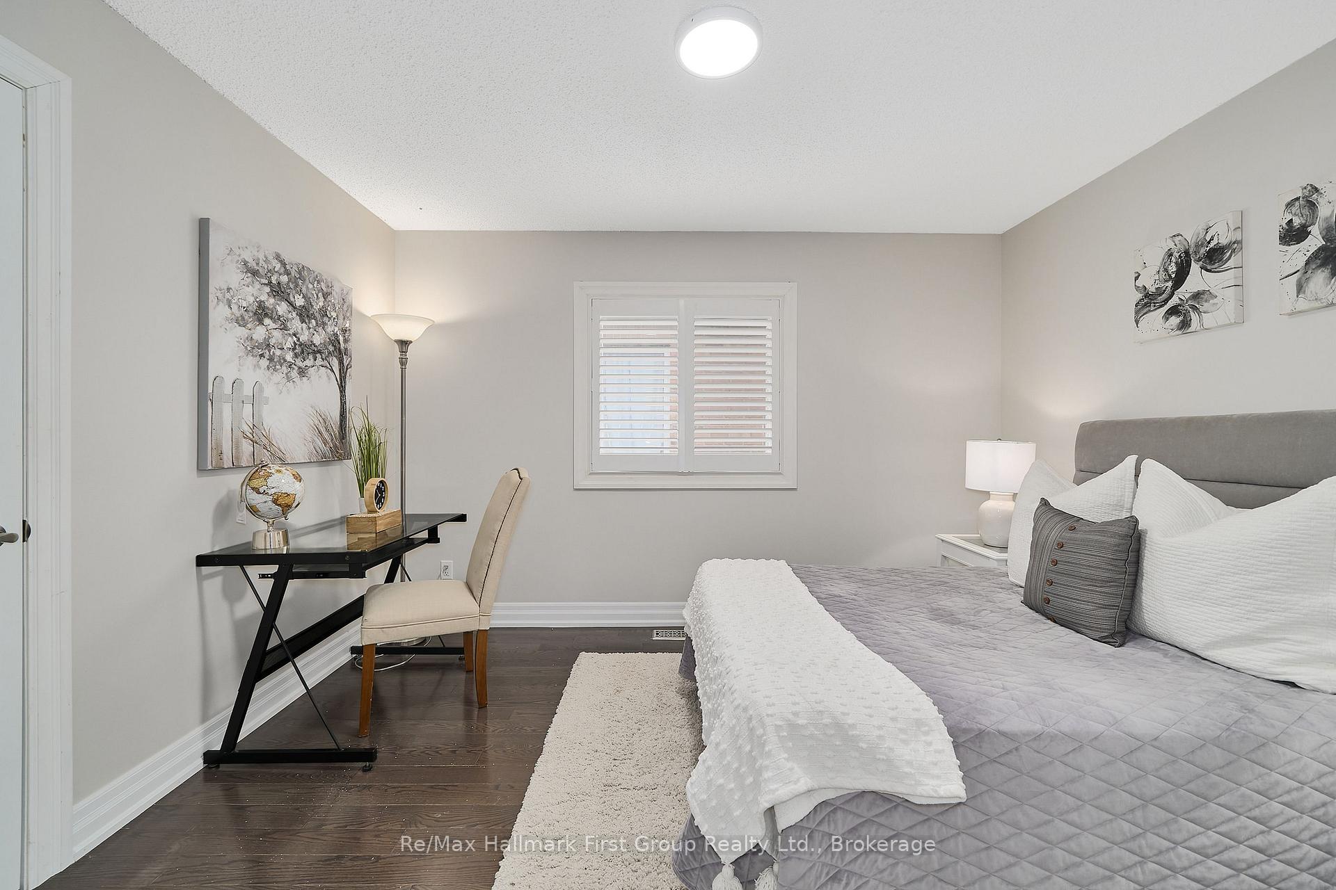 Photo 34 of 33 Carlinds Drive, Whitby, Rolling Acres — HOMEH