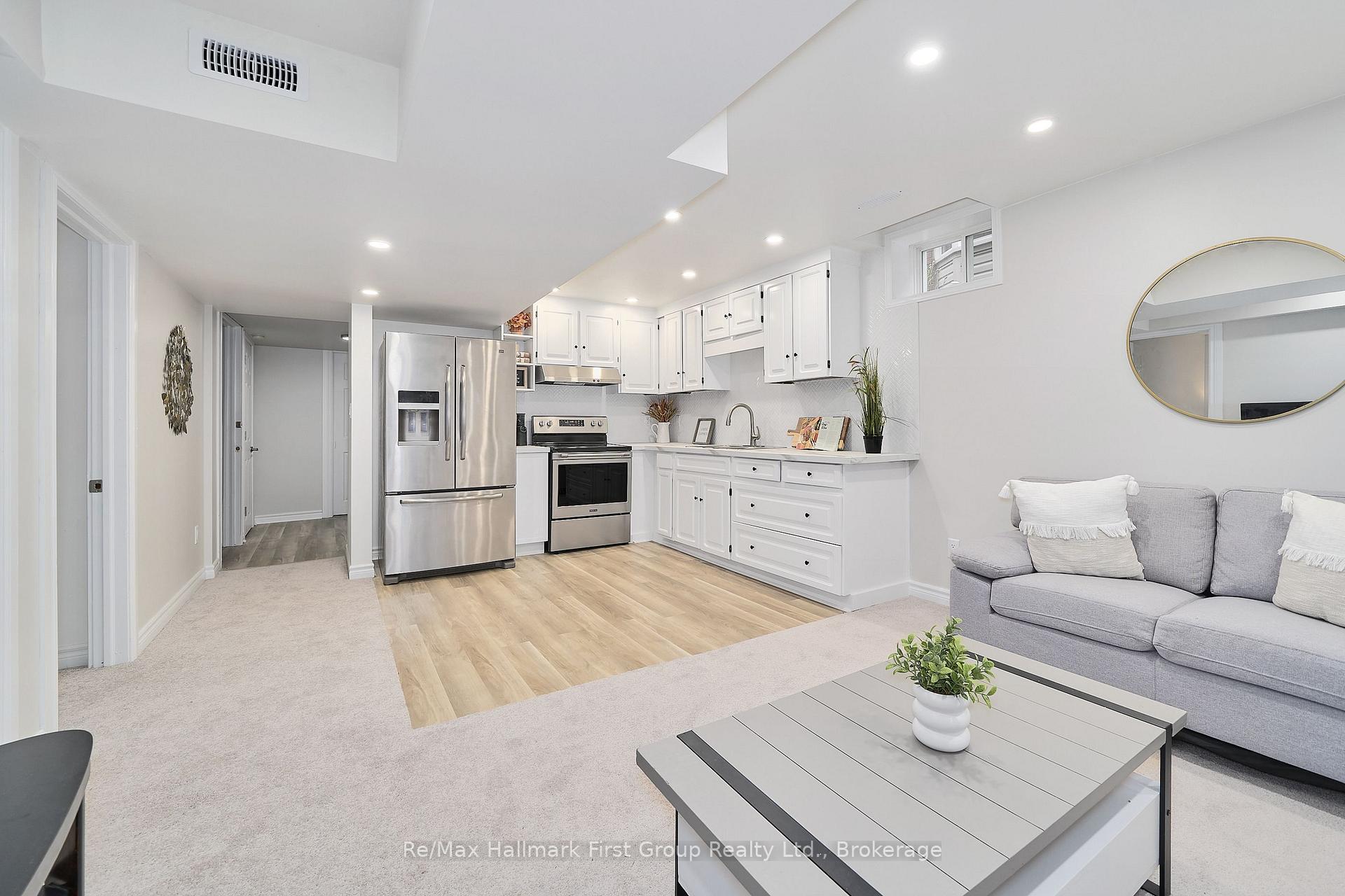 Photo 36 of 33 Carlinds Drive, Whitby, Rolling Acres — HOMEH