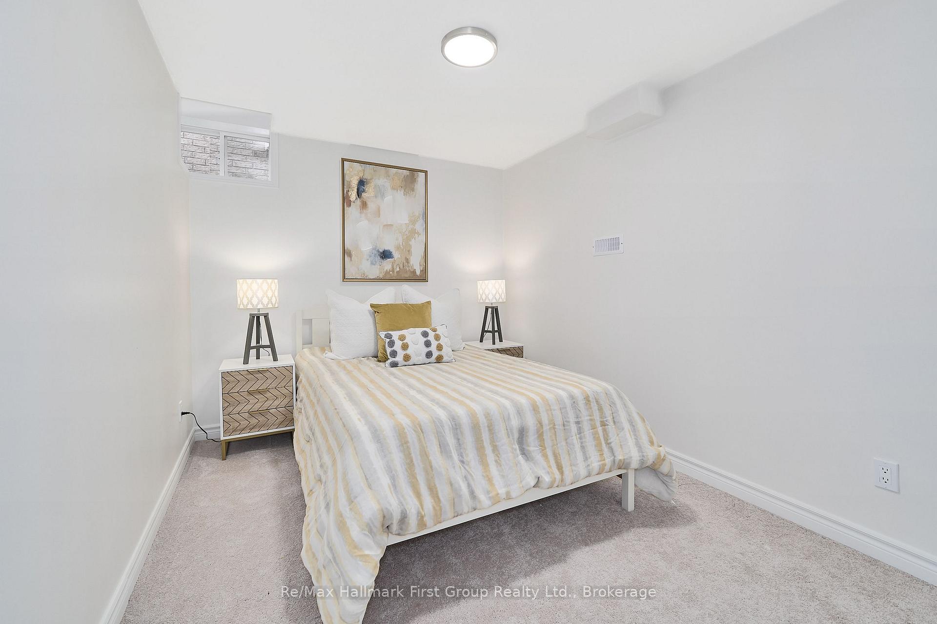 Photo 41 of 33 Carlinds Drive, Whitby, Rolling Acres — HOMEH