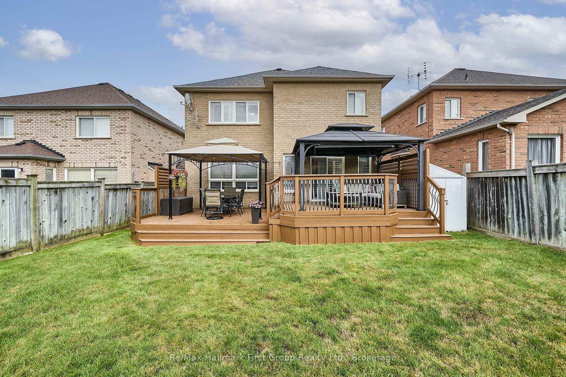 Photo 45 of 33 Carlinds Drive, Whitby, Rolling Acres — HOMEH