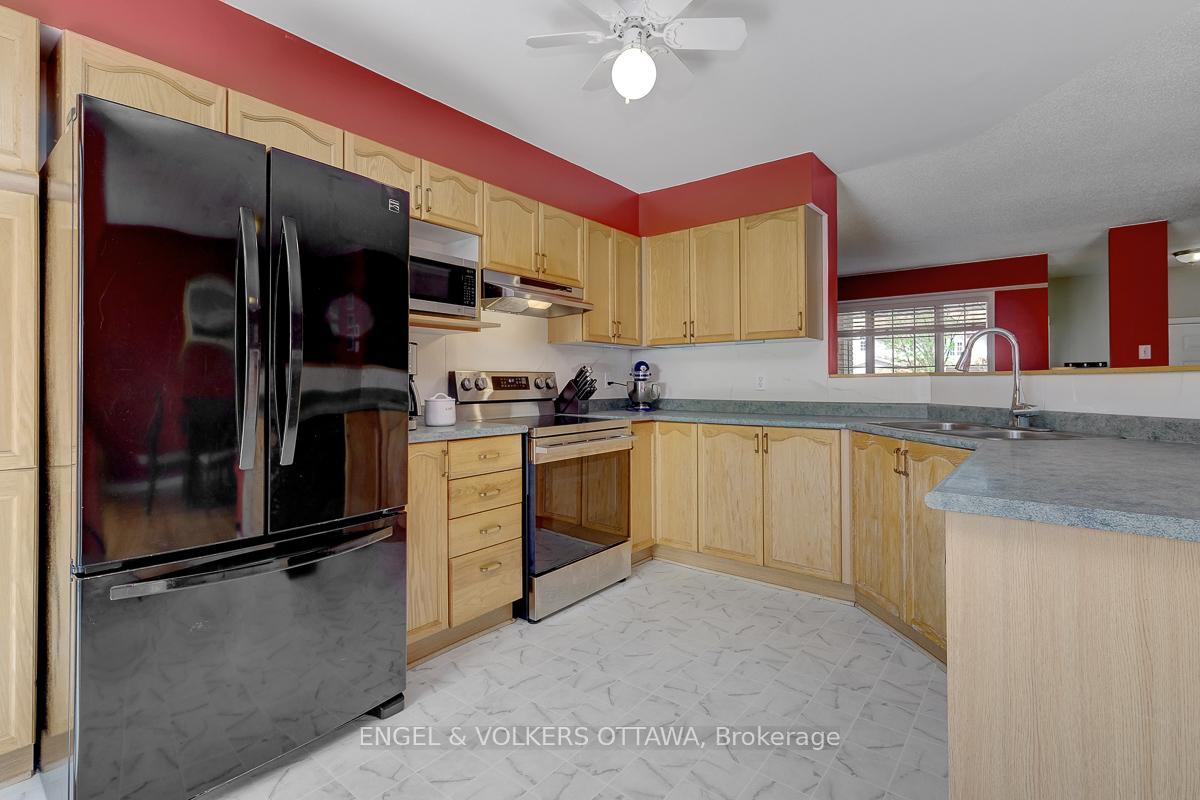 Photo 14 of 88 Kincardine Drive, Ottawa, Kanata - Glencairn/Hazeldean — HOMEH