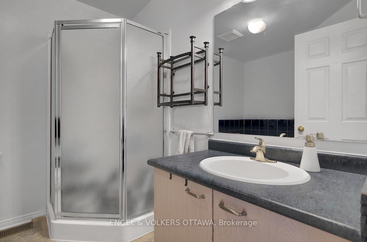 Photo 32 of 88 Kincardine Drive, Ottawa, Kanata - Glencairn/Hazeldean — HOMEH
