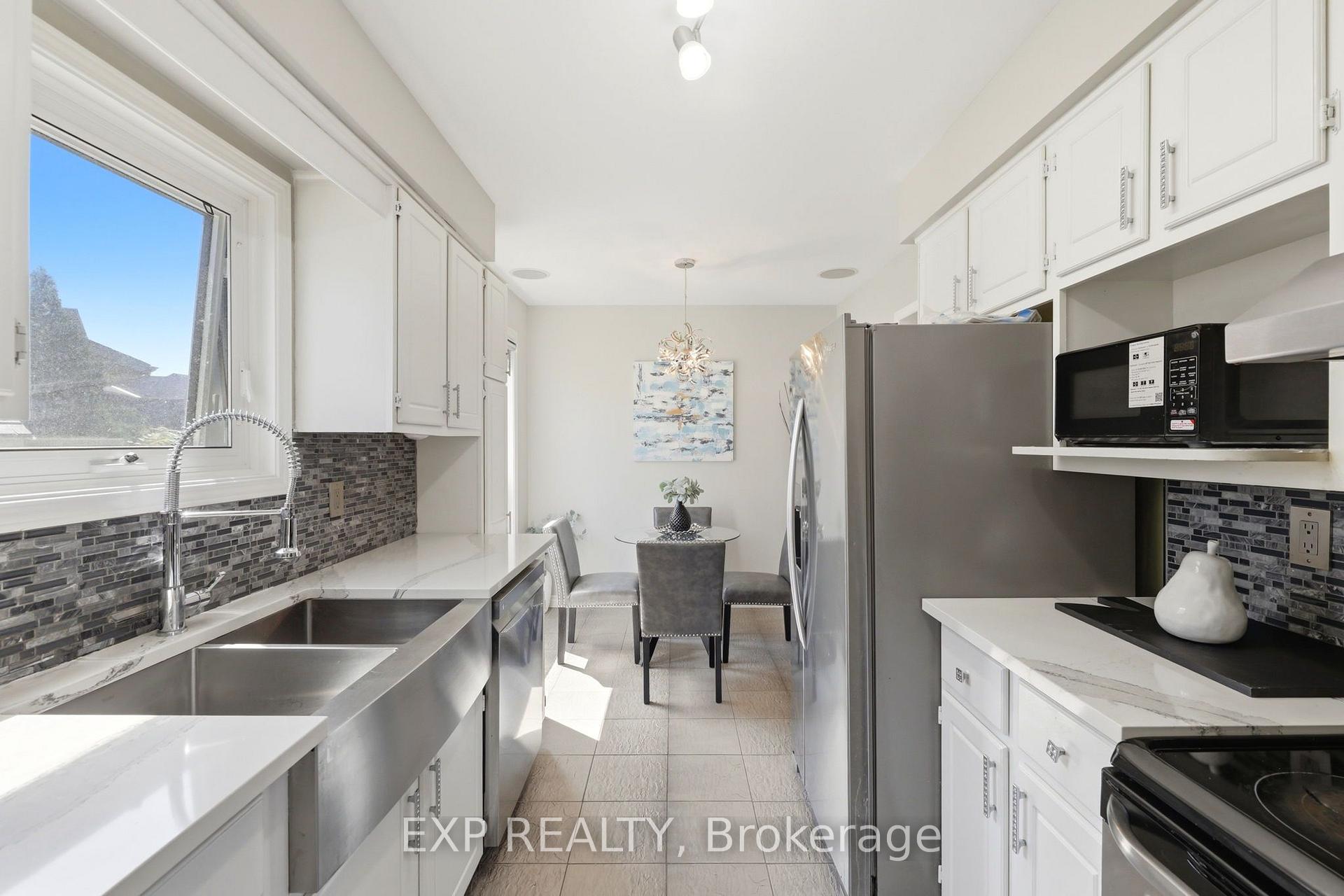 Photo 13 of 111 Gerald Crescent, London, South J — HOMEH