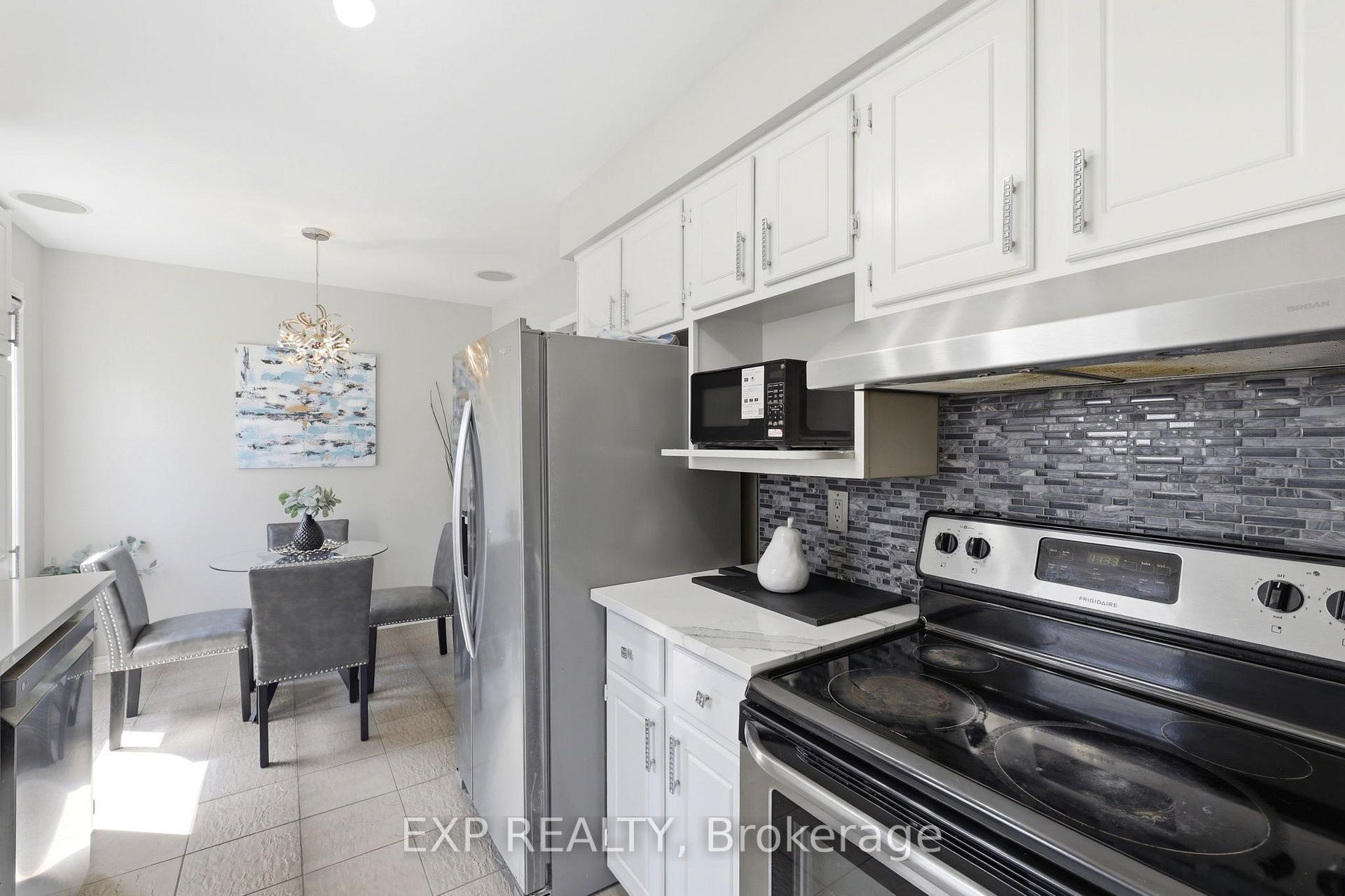 Photo 14 of 111 Gerald Crescent, London, South J — HOMEH