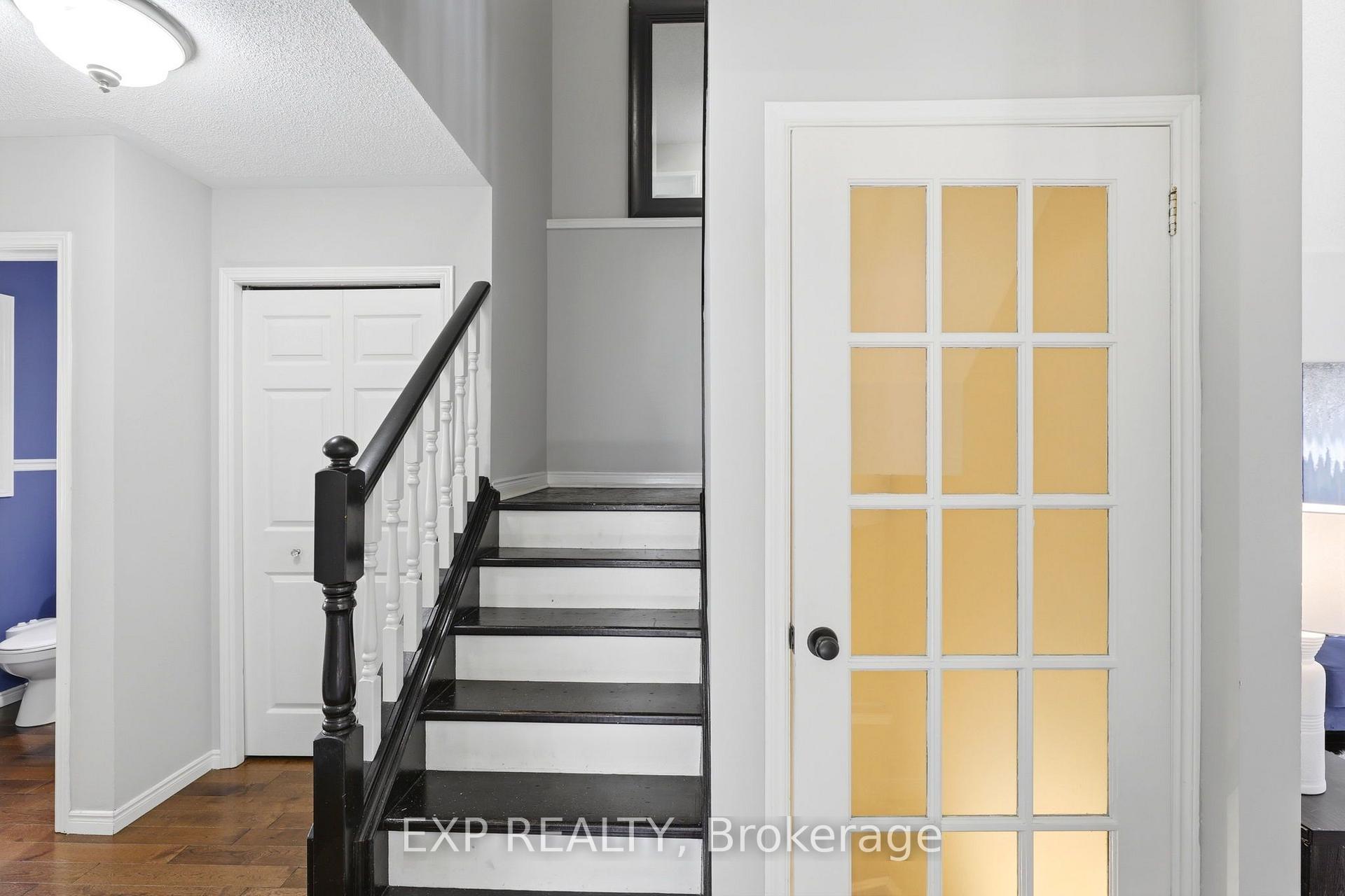 Photo 22 of 111 Gerald Crescent, London, South J — HOMEH