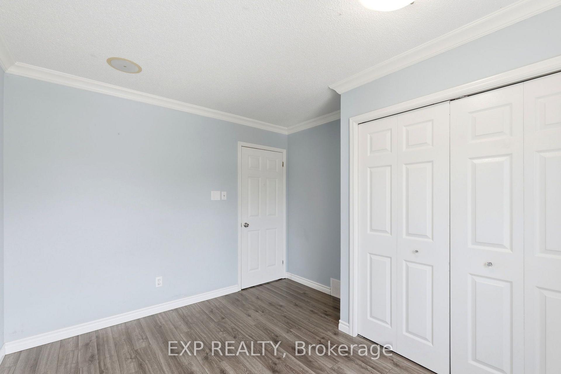 Photo 30 of 111 Gerald Crescent, London, South J — HOMEH