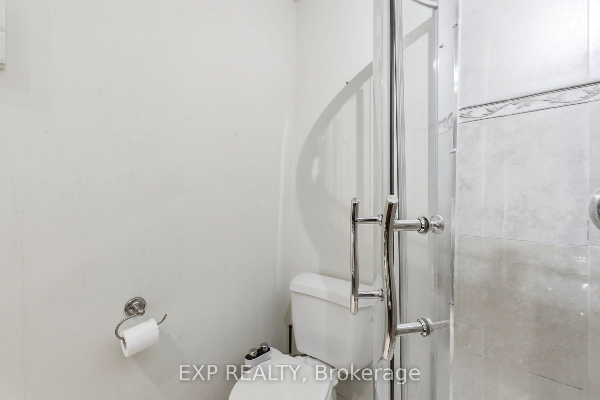 Photo 32 of 111 Gerald Crescent, London, South J — HOMEH