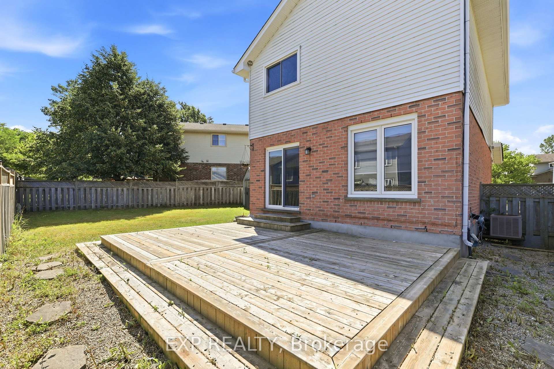 Photo 41 of 111 Gerald Crescent, London, South J — HOMEH