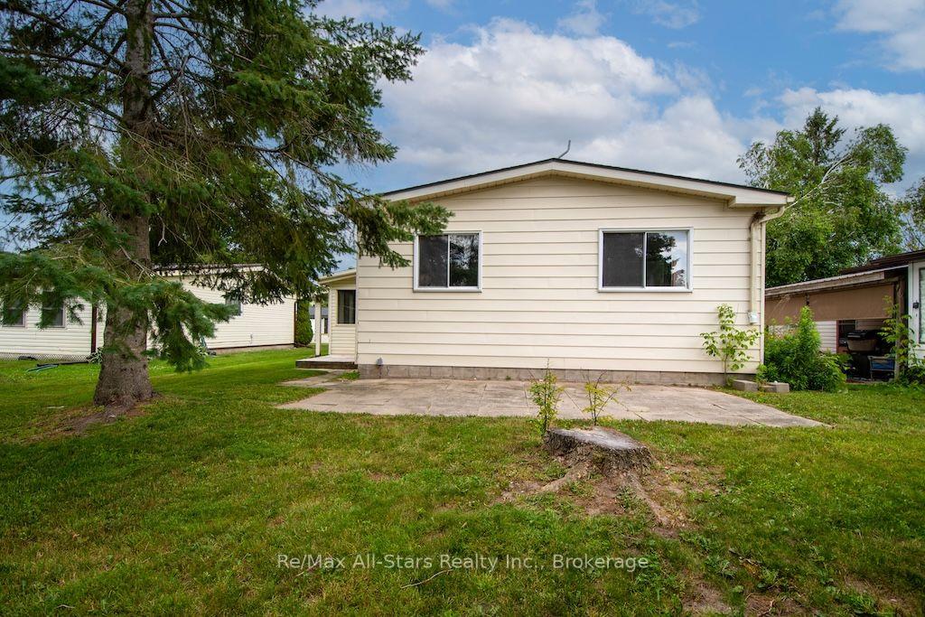 Photo 33 of 12 Park Street, Kawartha Lakes, Fenelon — HOMEH