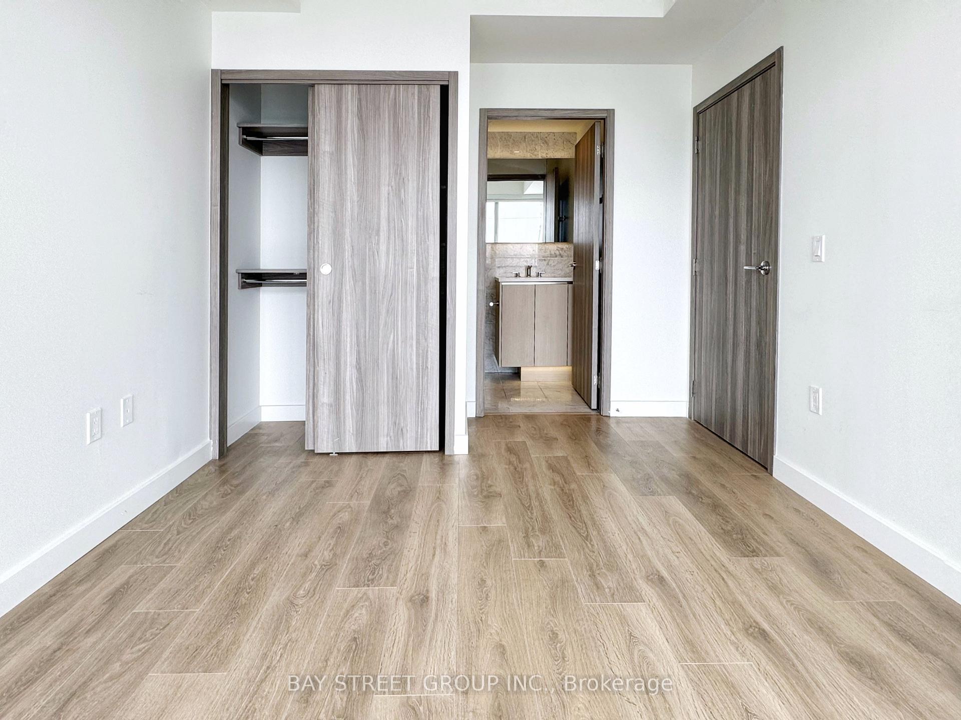 Photo 4 of Unit 3605, 85 Mcmahon Drive, North York, Bayview Village — HOMEH