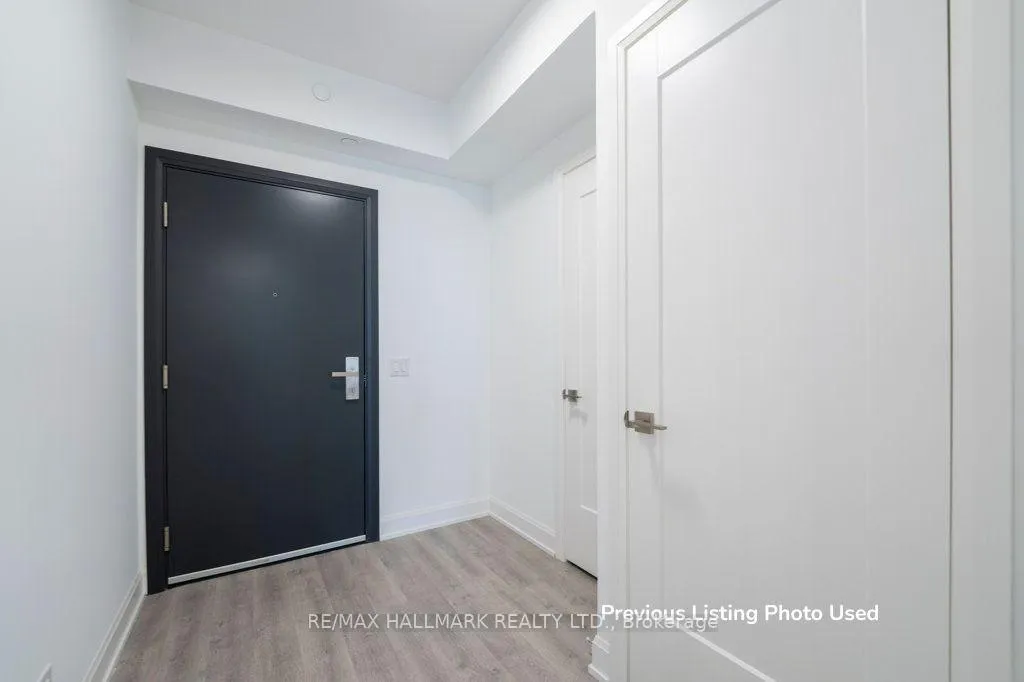 Photo 3 of Unit 805, 38 Gandhi Lane, Markham, Commerce Valley — HOMEH