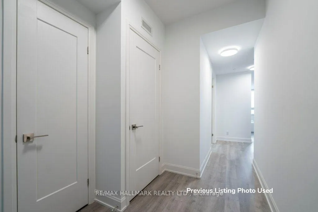 Photo 4 of Unit 805, 38 Gandhi Lane, Markham, Commerce Valley — HOMEH
