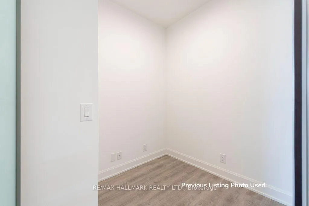 Photo 5 of Unit 805, 38 Gandhi Lane, Markham, Commerce Valley — HOMEH