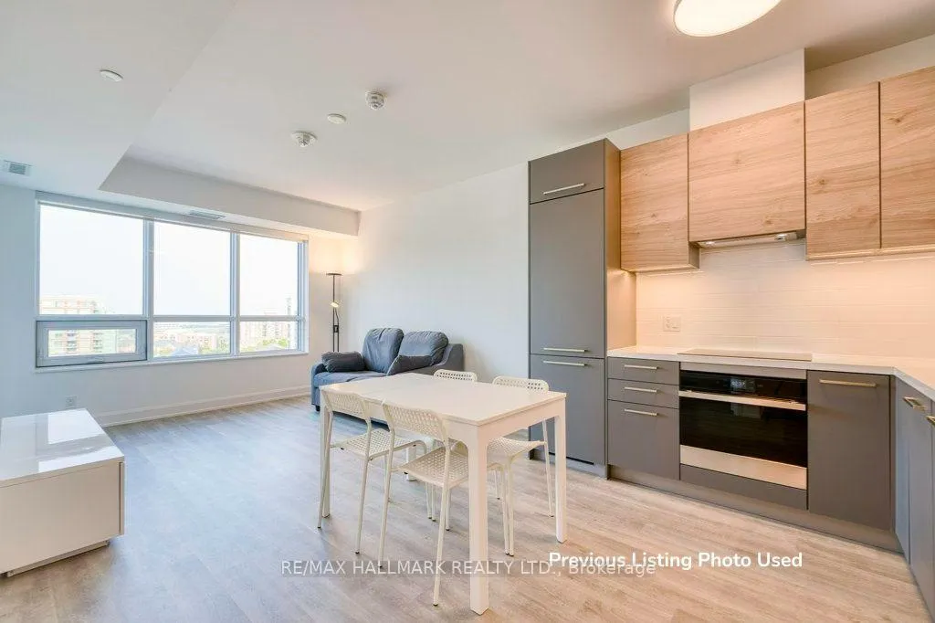 Photo 8 of Unit 805, 38 Gandhi Lane, Markham, Commerce Valley — HOMEH