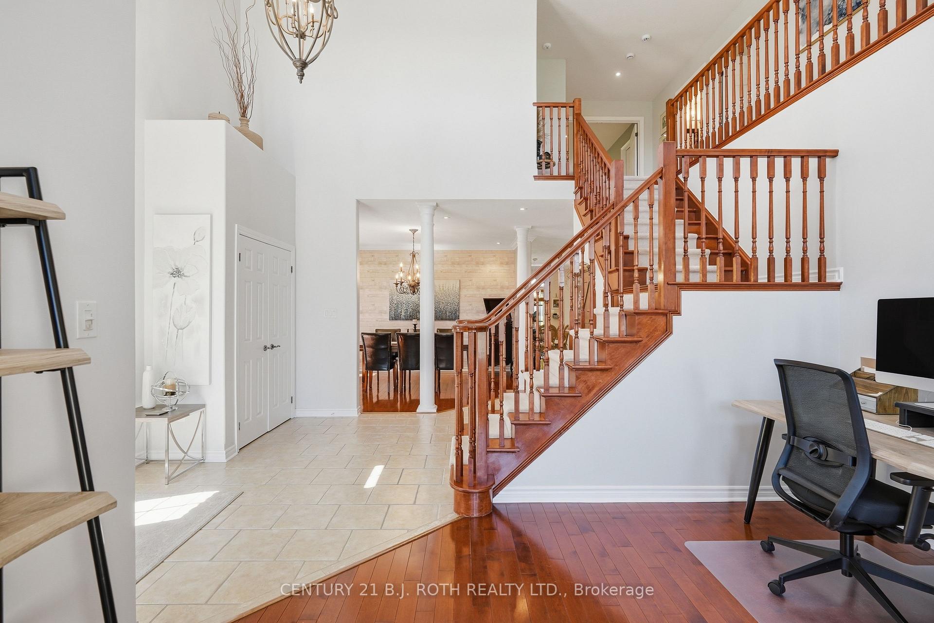 Photo 7 of 115 Sandringham Drive, Barrie, Innis-Shore — HOMEH