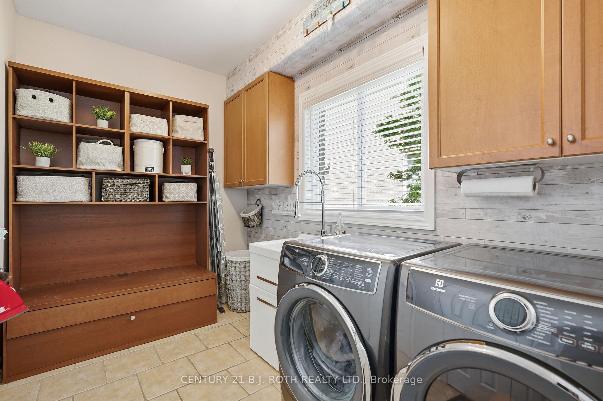 Photo 12 of 115 Sandringham Drive, Barrie, Innis-Shore — HOMEH