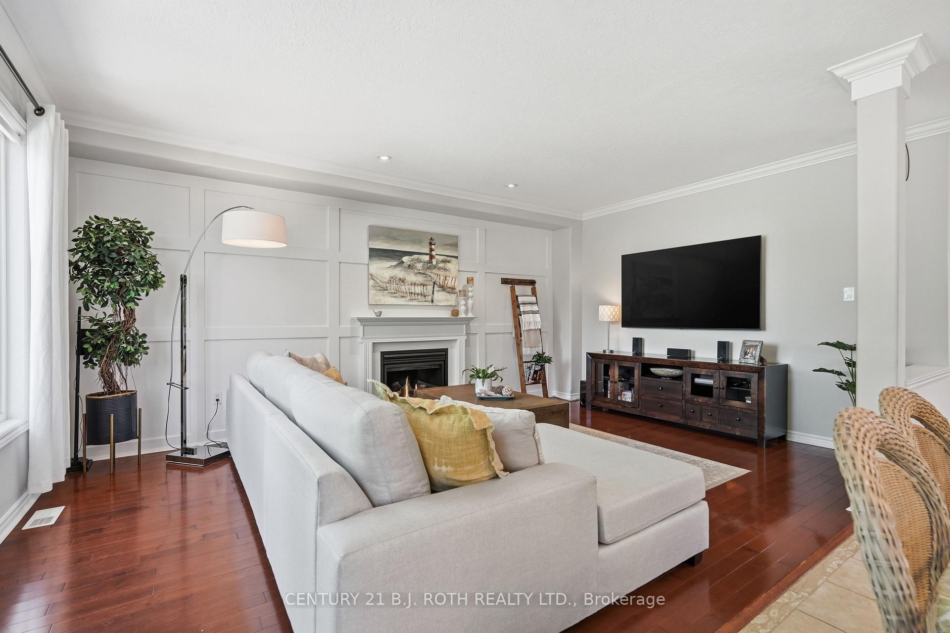 Photo 15 of 115 Sandringham Drive, Barrie, Innis-Shore — HOMEH