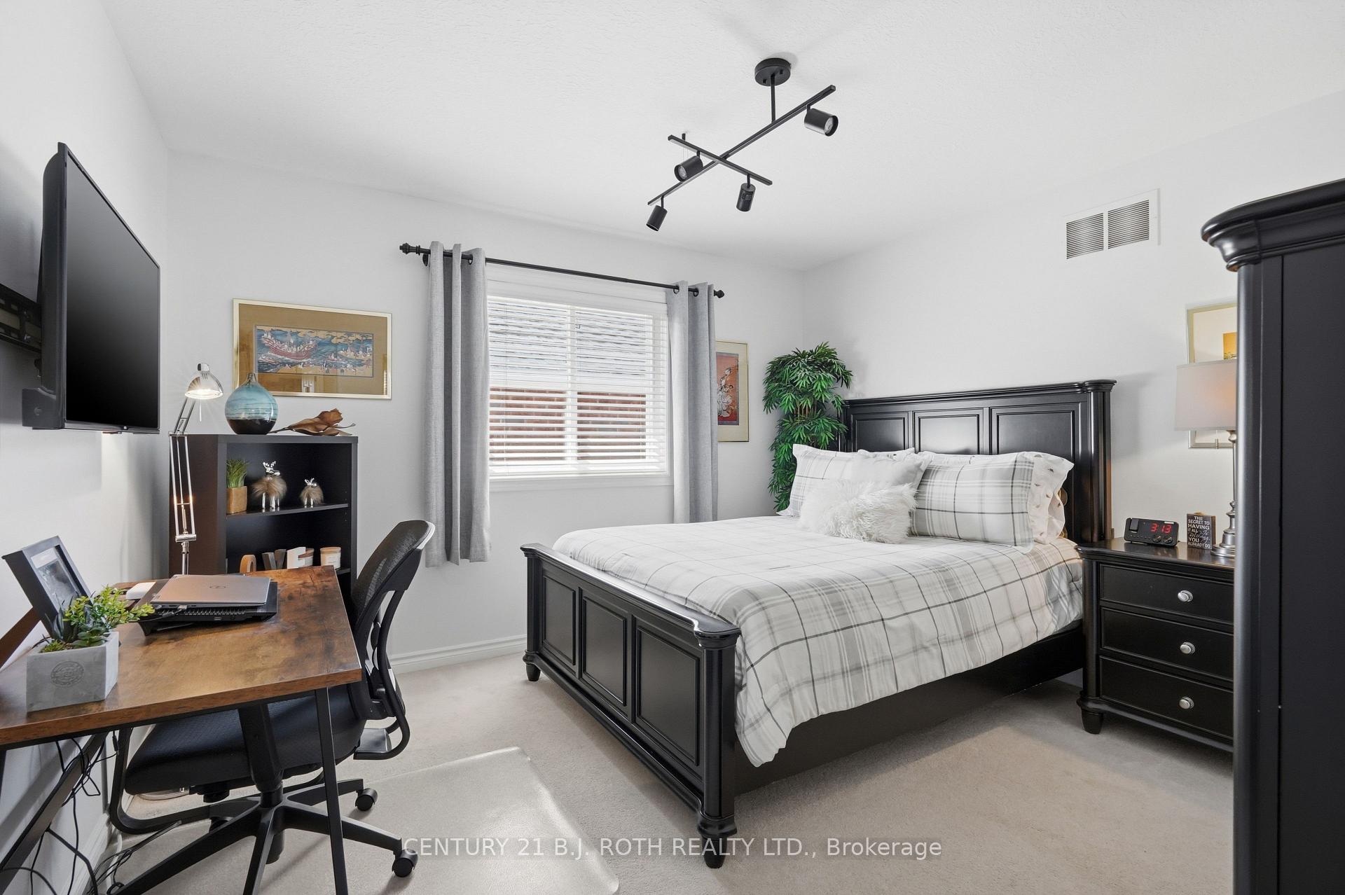 Photo 26 of 115 Sandringham Drive, Barrie, Innis-Shore — HOMEH
