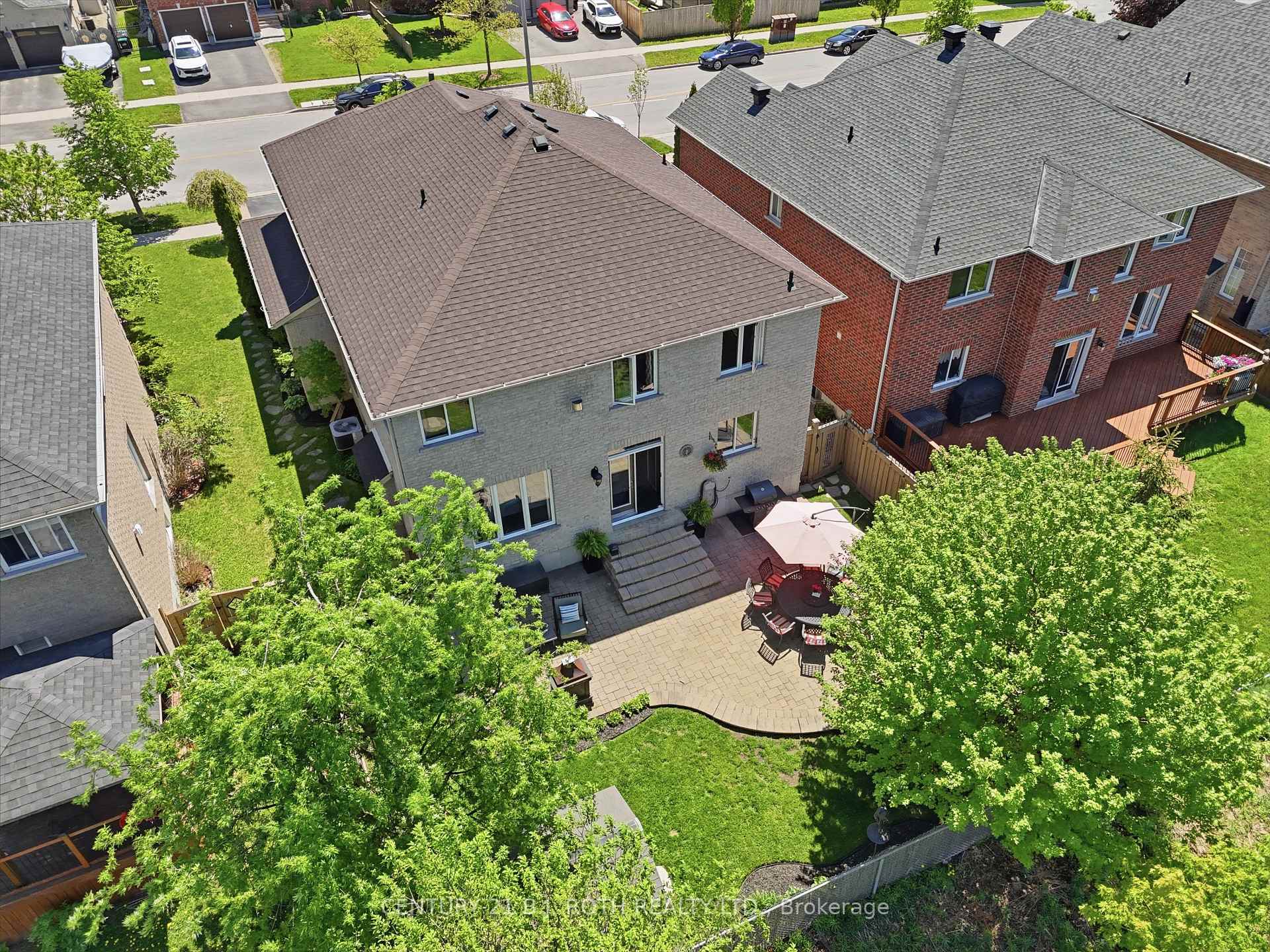 Photo 35 of 115 Sandringham Drive, Barrie, Innis-Shore — HOMEH