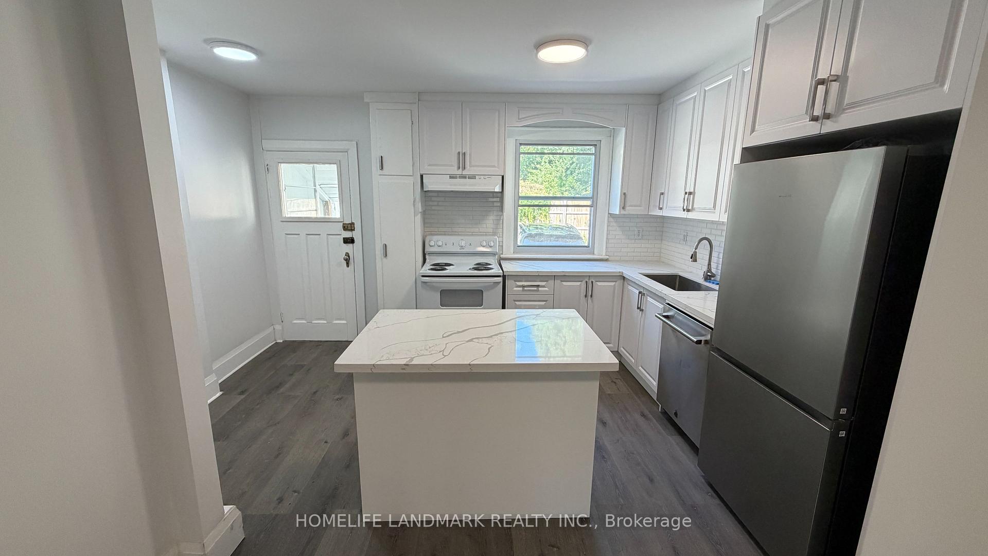 Photo 4 of 670 Mount Pleasant Road, Toronto, Mount Pleasant West — HOMEH