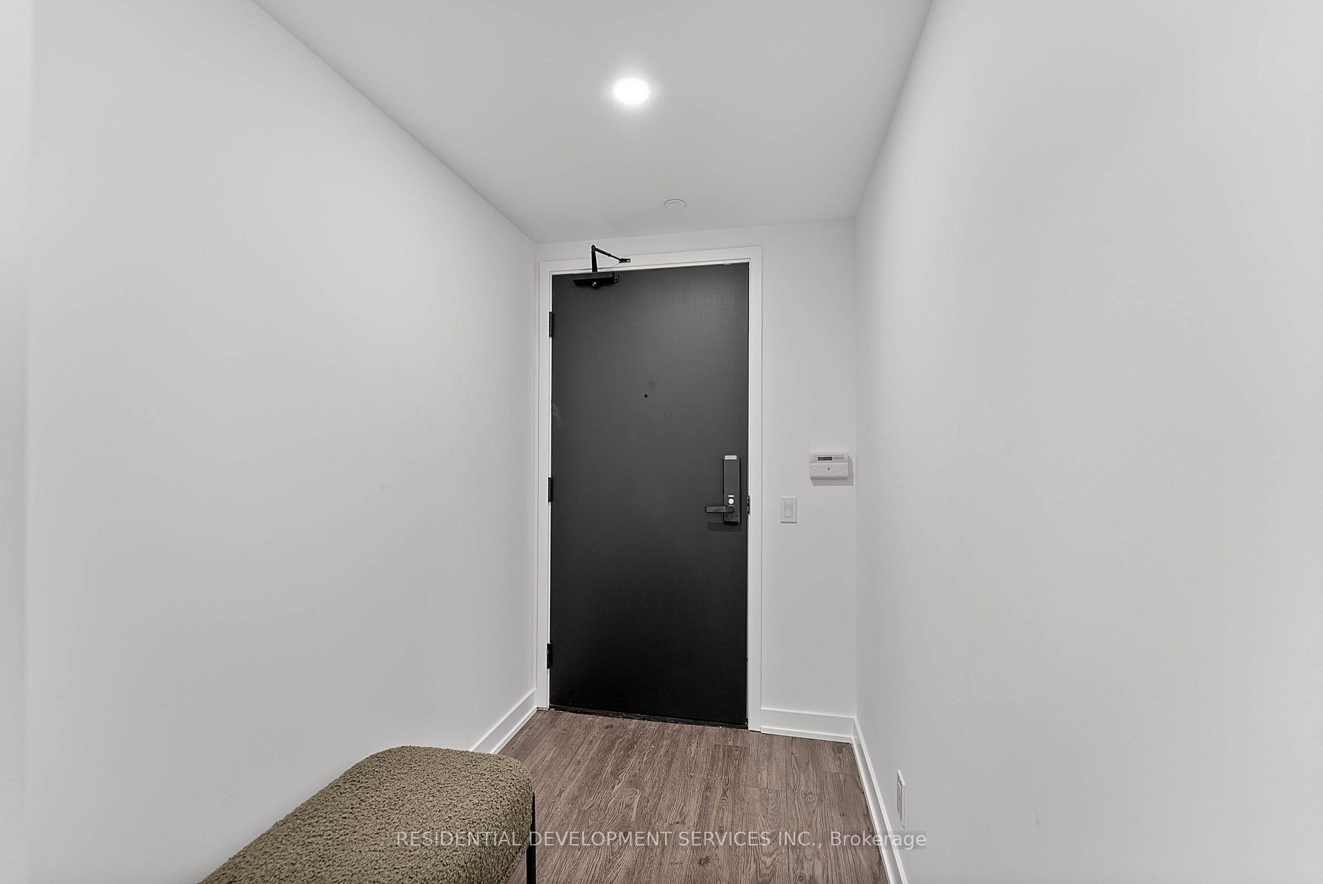 Photo 2 of Unit 901, 88 Queen Street, Toronto, Church-Yonge Corridor — HOMEH