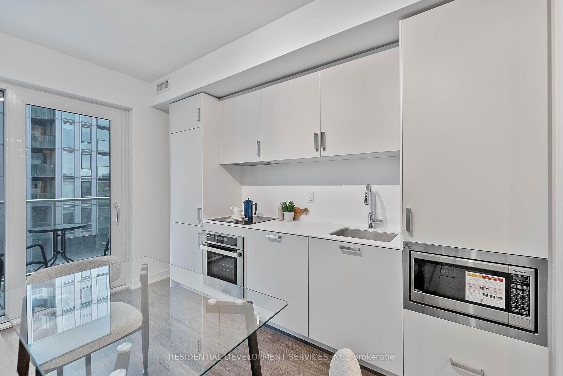 Photo 6 of Unit 901, 88 Queen Street, Toronto, Church-Yonge Corridor — HOMEH