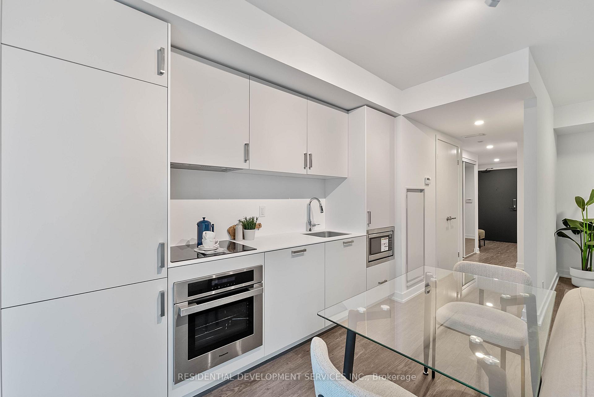 Photo 7 of Unit 901, 88 Queen Street, Toronto, Church-Yonge Corridor — HOMEH