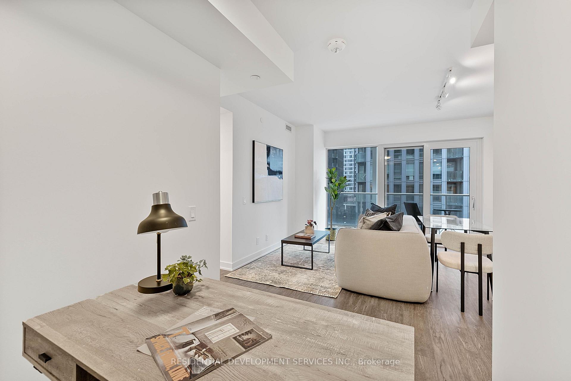Photo 14 of Unit 901, 88 Queen Street, Toronto, Church-Yonge Corridor — HOMEH