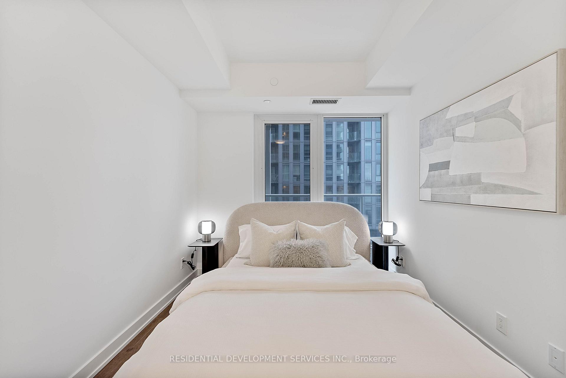 Photo 15 of Unit 901, 88 Queen Street, Toronto, Church-Yonge Corridor — HOMEH
