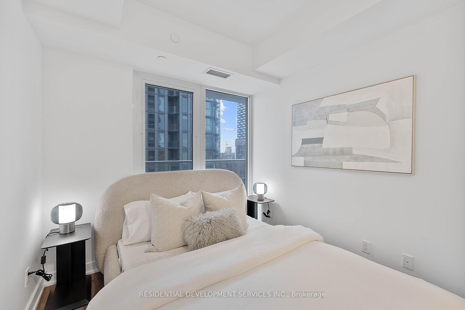 Photo 16 of Unit 901, 88 Queen Street, Toronto, Church-Yonge Corridor — HOMEH