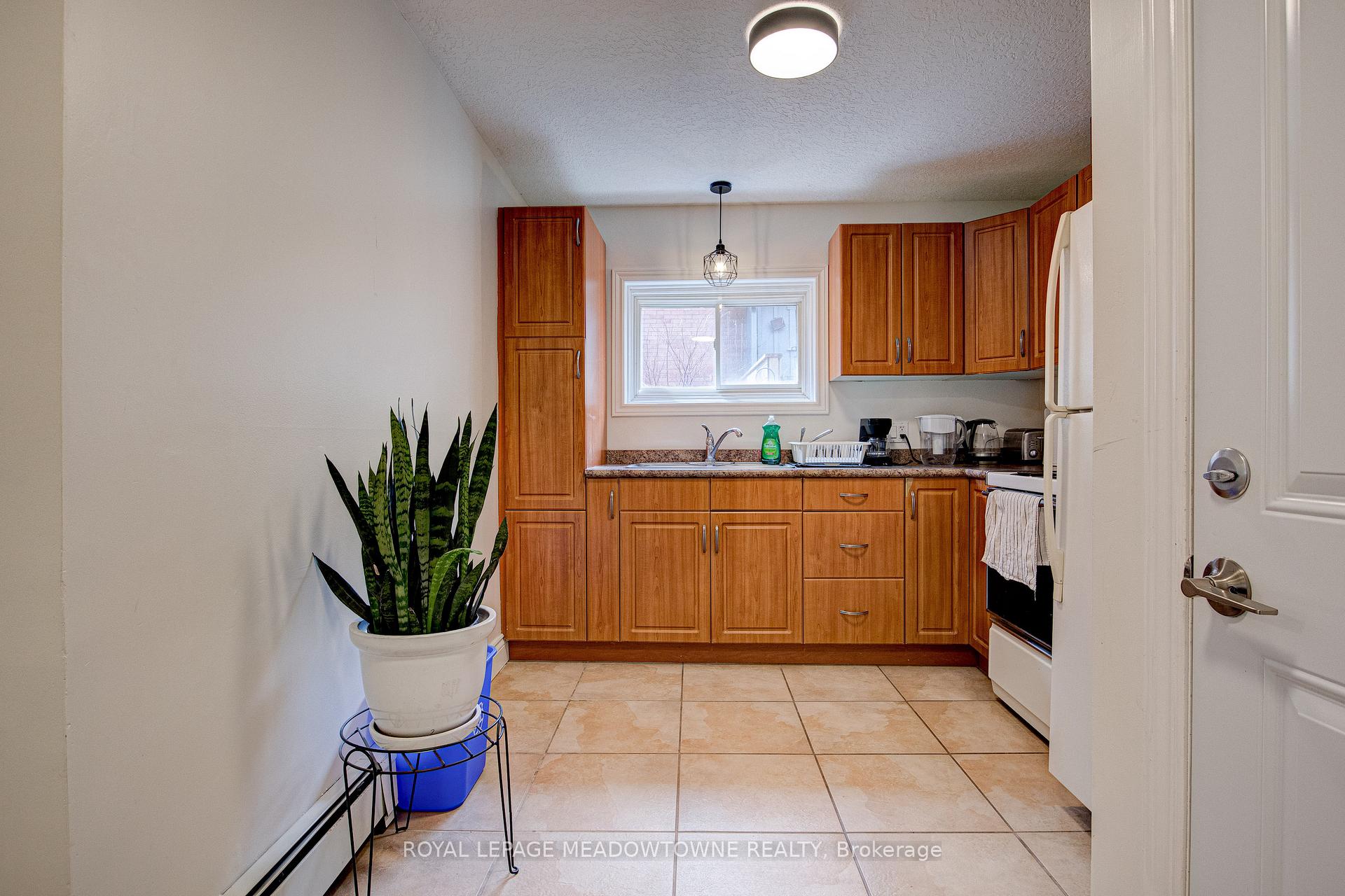 Photo 10 of Unit A, 205 Liverpool Street, Guelph, Downtown — HOMEH