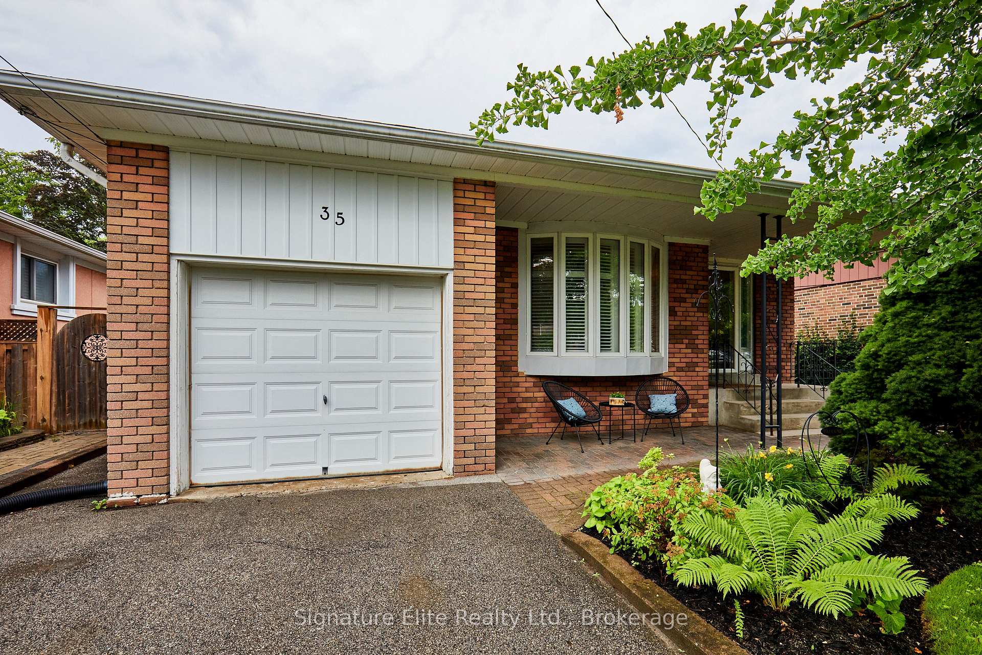 Photo 5 of 35 Ravenview Drive, Scarborough, West Hill — HOMEH