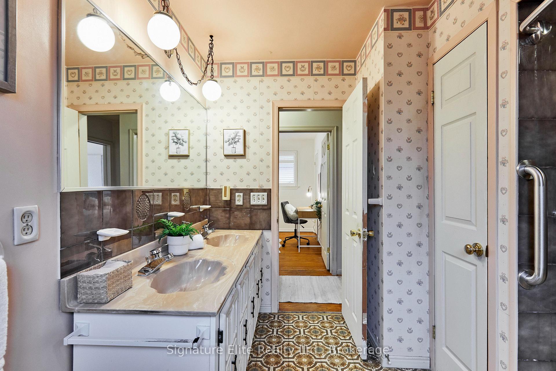 Photo 34 of 35 Ravenview Drive, Scarborough, West Hill — HOMEH