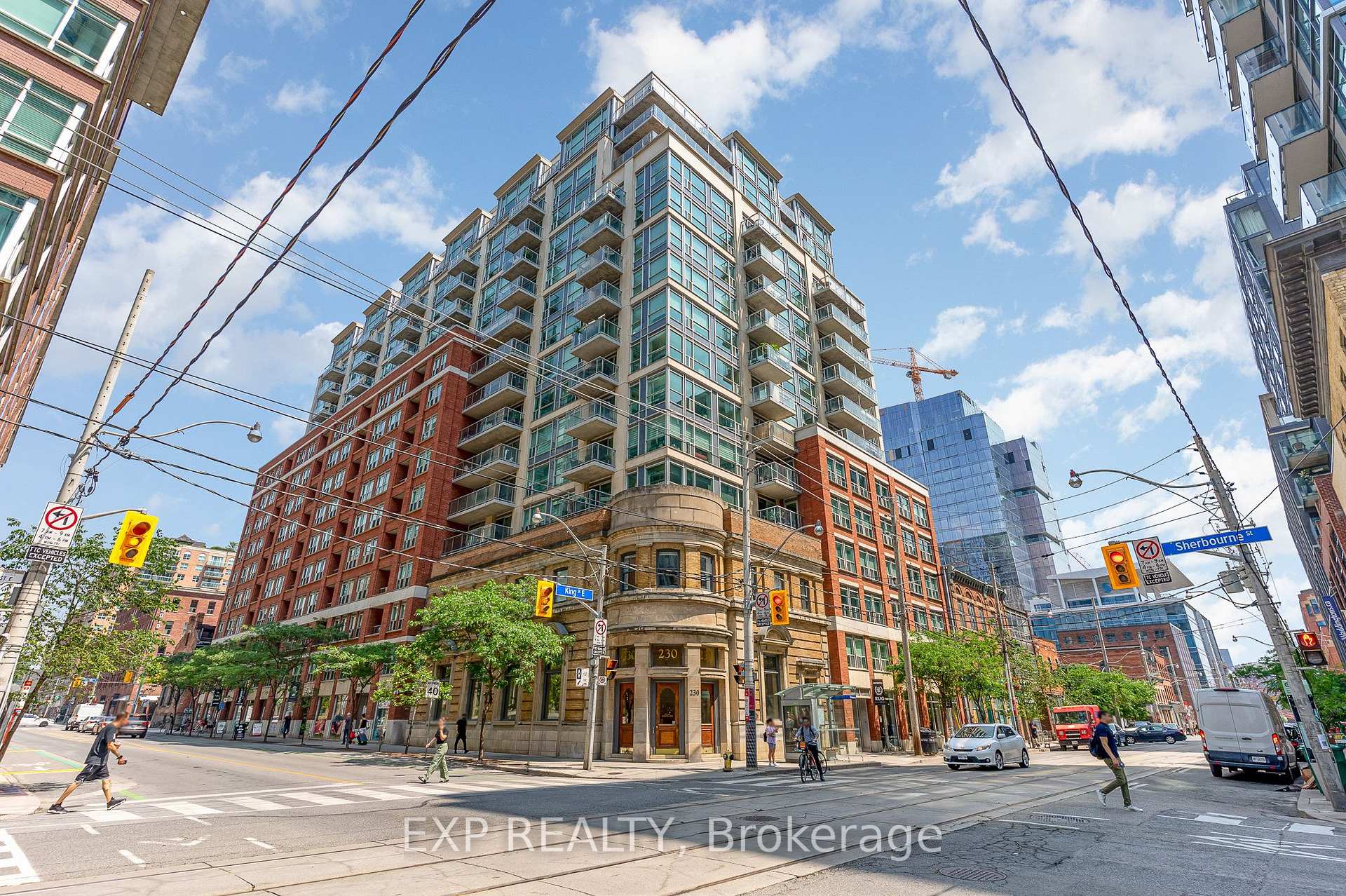 Front of Unit 614, 230 King Street