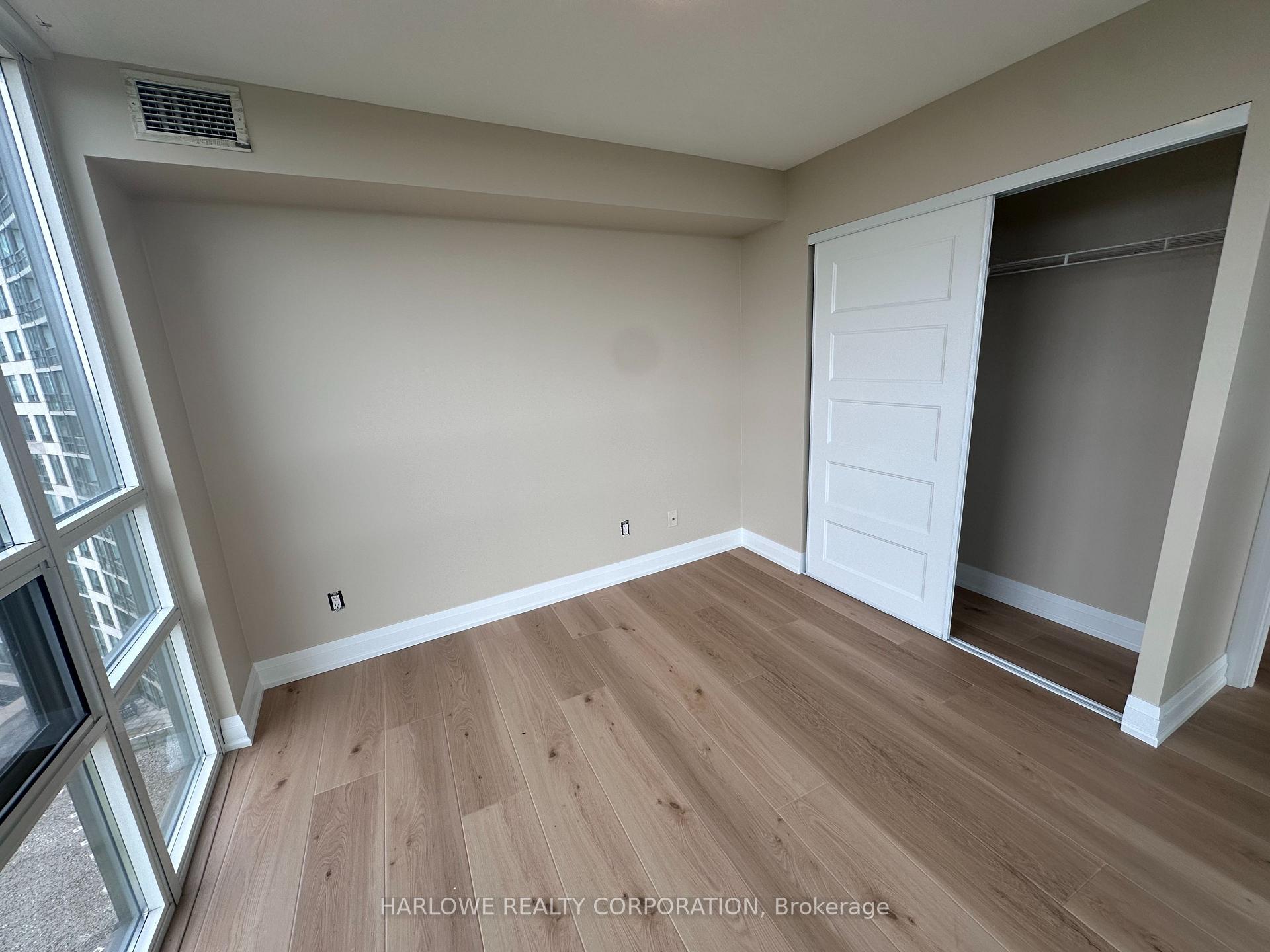 Photo 5 of Unit 1506, 503 Beecroft Road, North York, Willowdale West — HOMEH