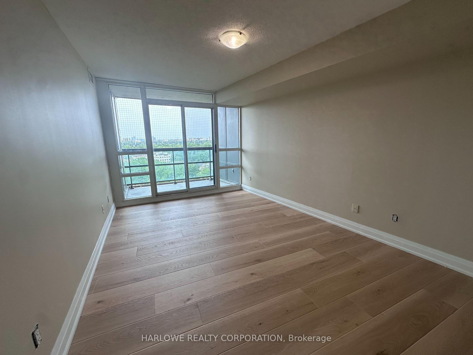 Photo 10 of Unit 1506, 503 Beecroft Road, North York, Willowdale West — HOMEH
