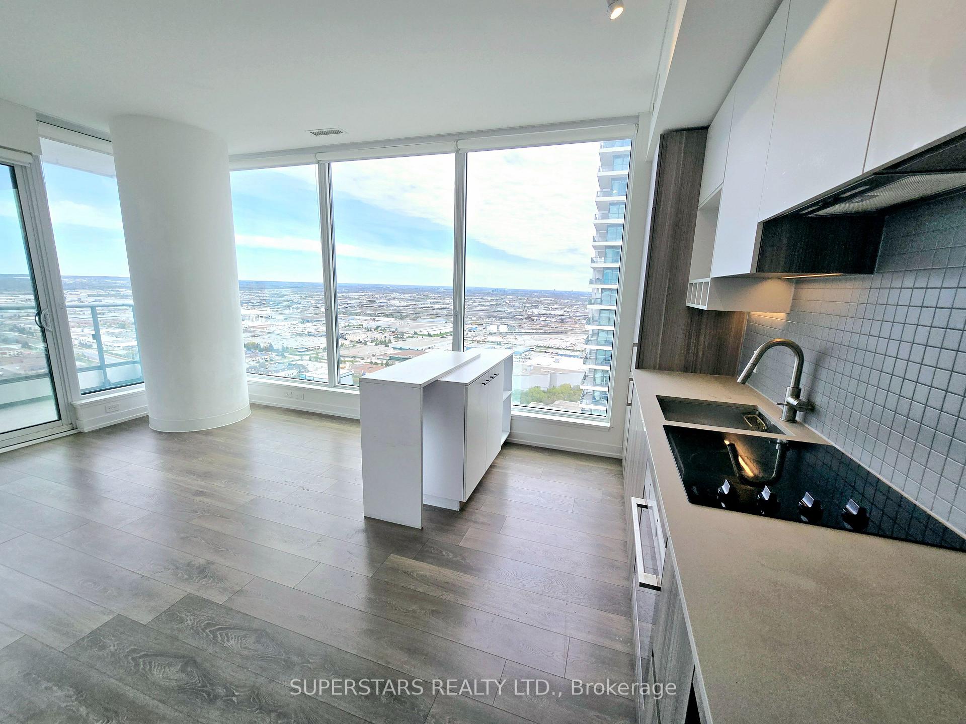 Photo 5 of Unit 5002, 898 Portage Parkway, Vaughan, Vaughan Corporate Centre — HOMEH