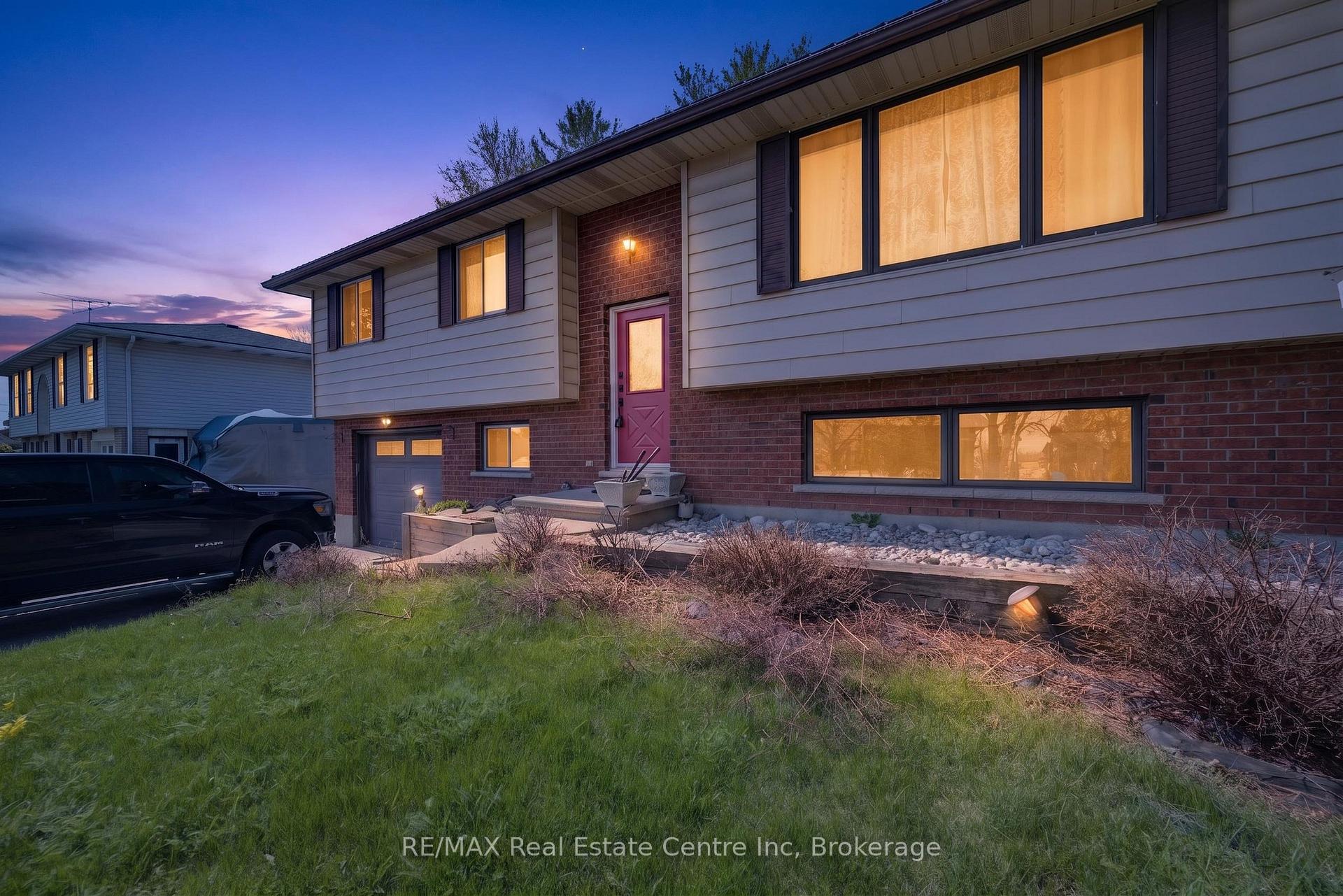 Photo 5 of 7730 Sixth Line, Centre Wellington, Rural Centre Wellington East — HOMEH