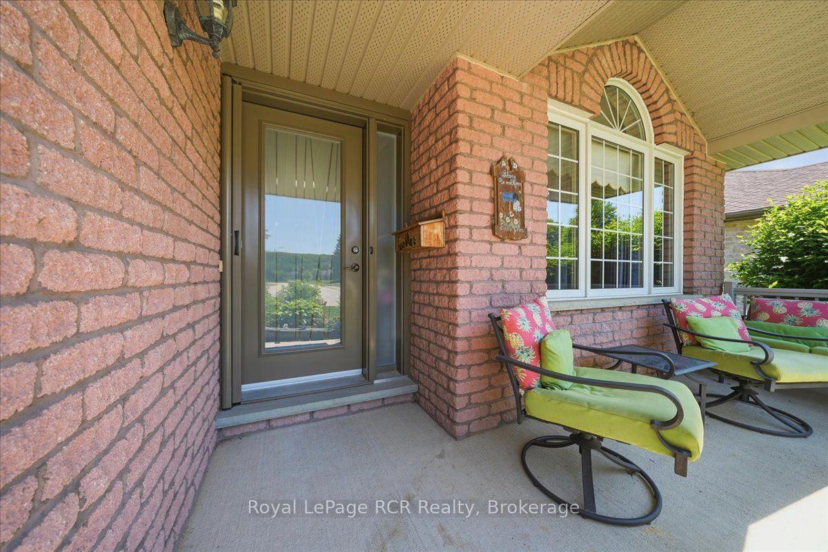 Photo 4 of 255 2nd Avenue W, Owen Sound — HOMEH