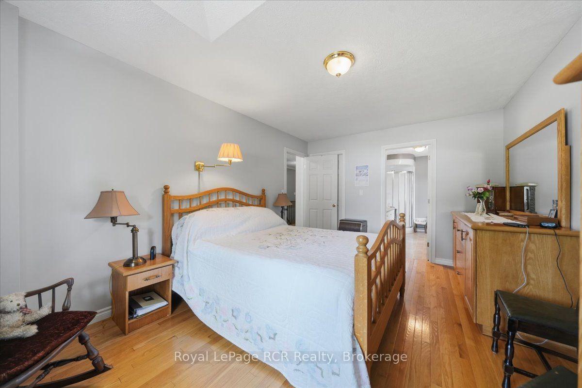 Photo 9 of 255 2nd Avenue W, Owen Sound — HOMEH