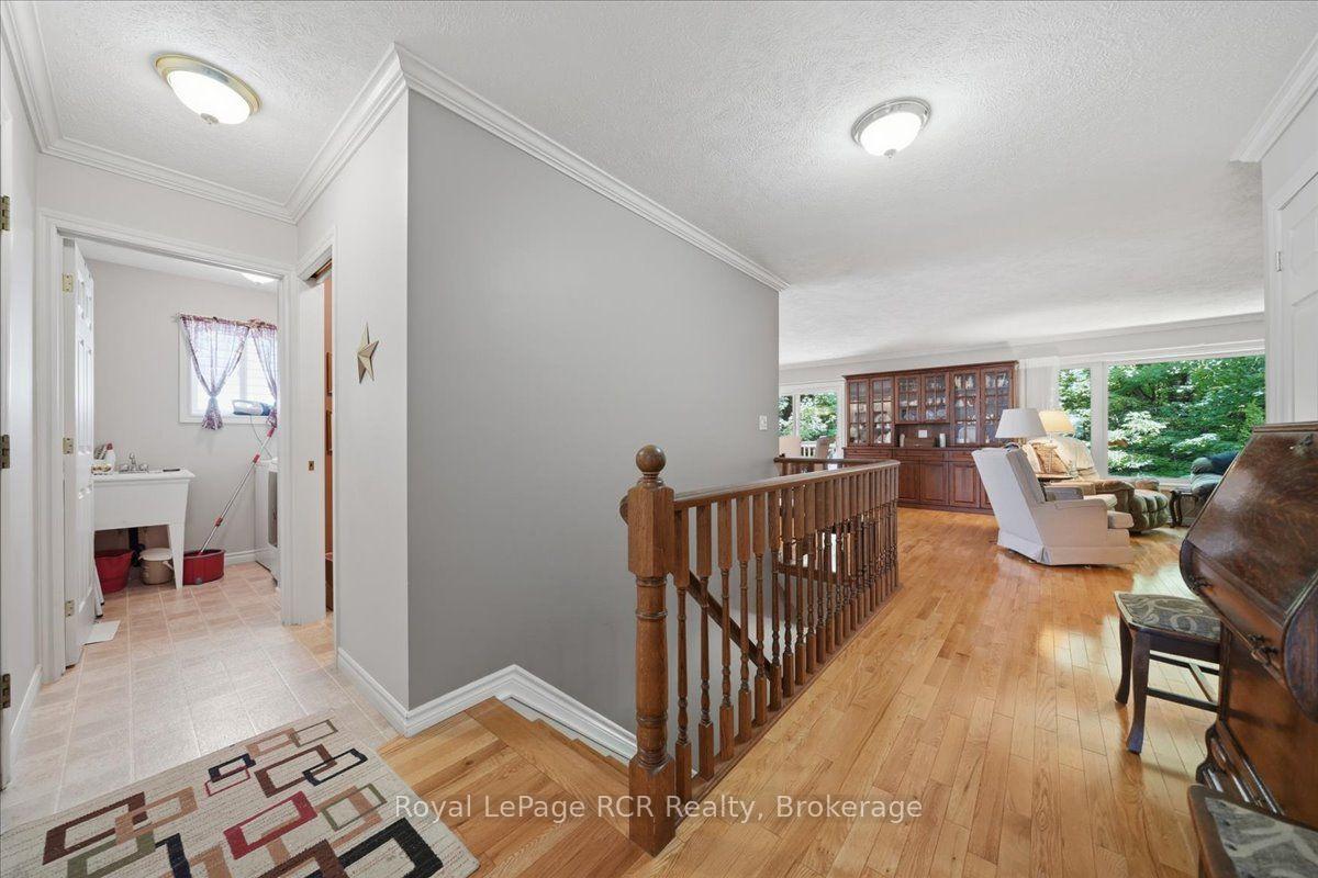 Photo 12 of 255 2nd Avenue W, Owen Sound — HOMEH