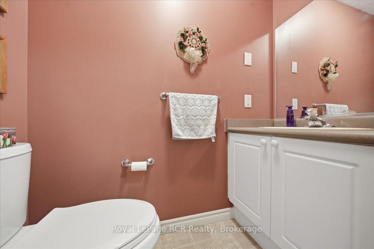 Photo 15 of 255 2nd Avenue W, Owen Sound — HOMEH