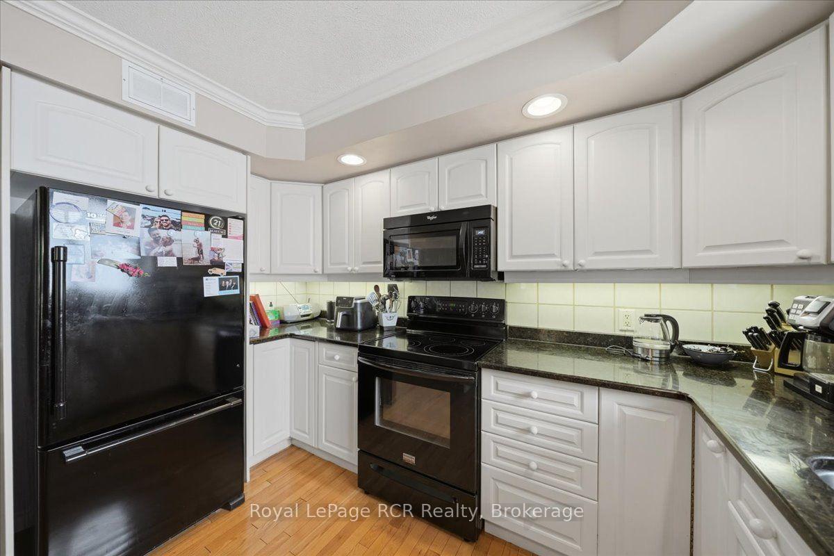 Photo 18 of 255 2nd Avenue W, Owen Sound — HOMEH