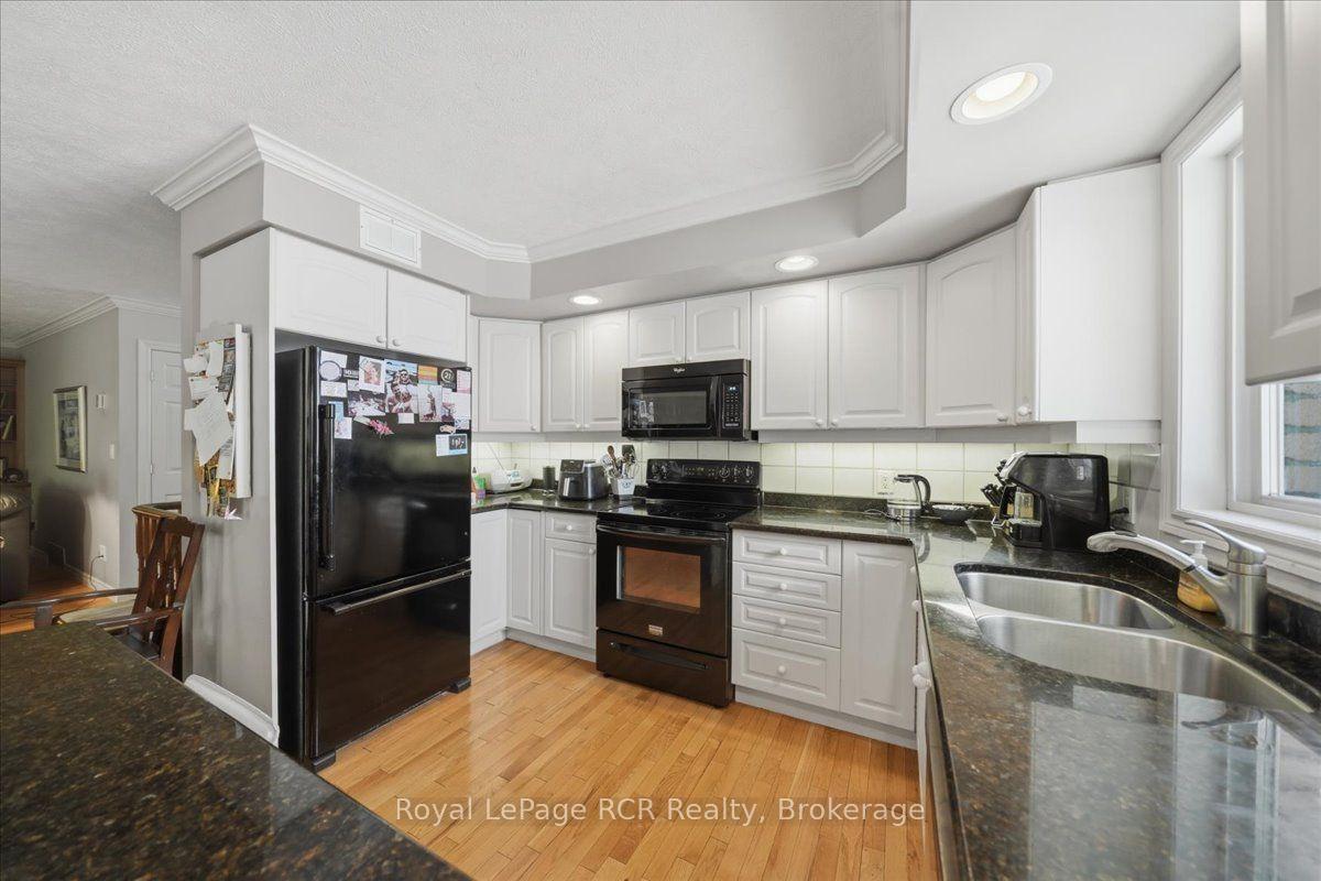 Photo 19 of 255 2nd Avenue W, Owen Sound — HOMEH