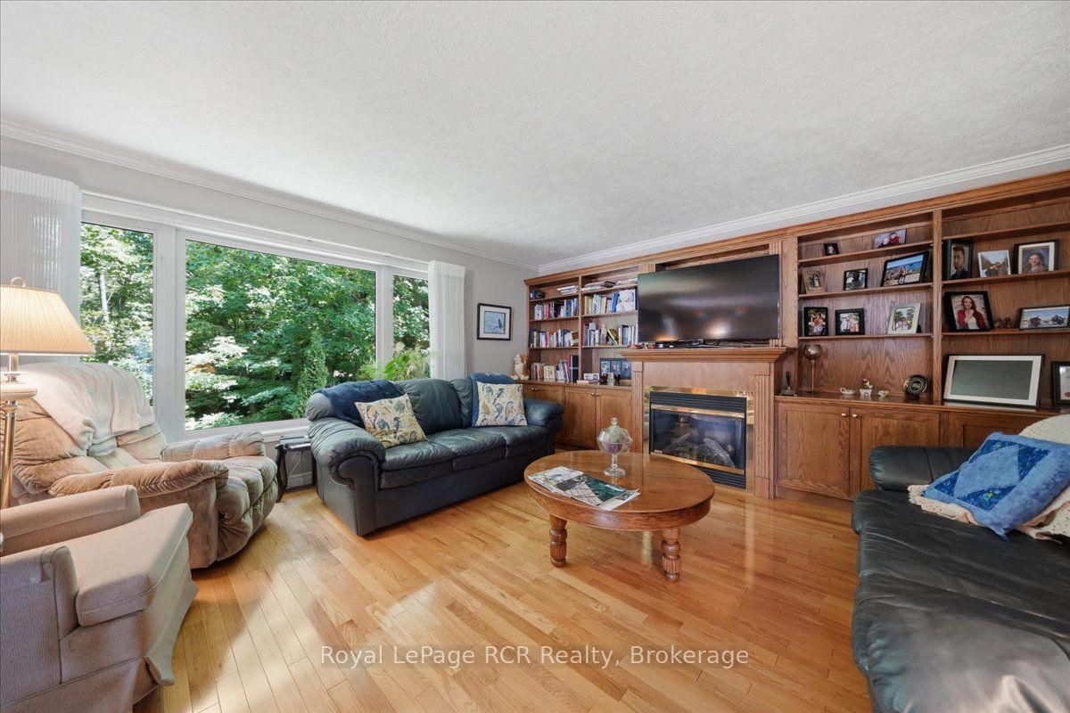 Photo 25 of 255 2nd Avenue W, Owen Sound — HOMEH